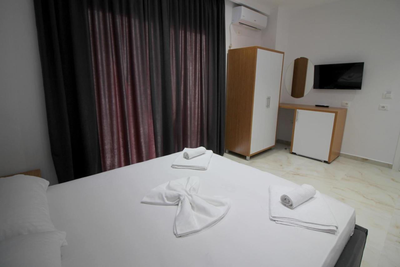 Moonshine Hotel كساميل المظهر الخارجي الصورة