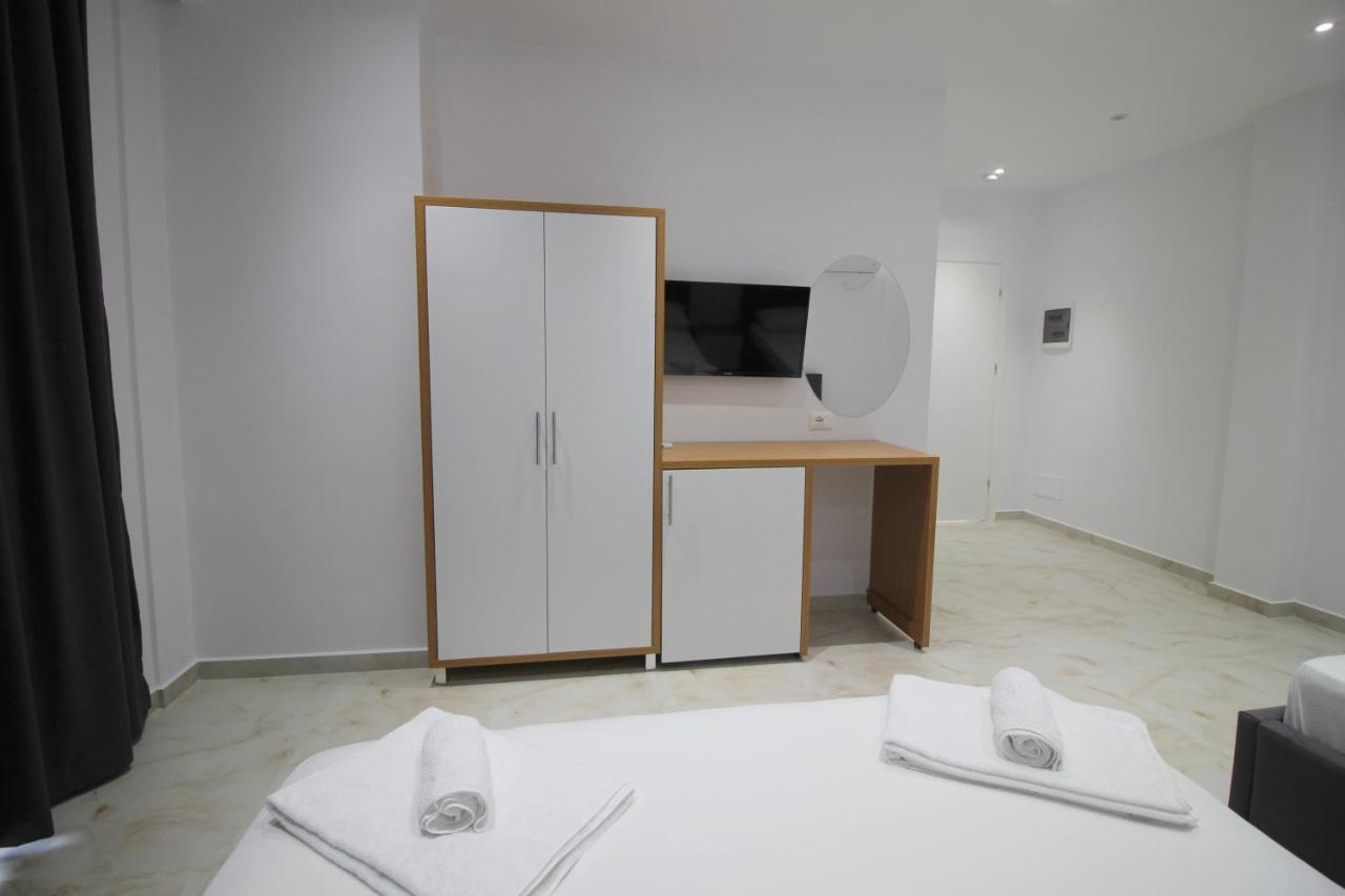 Moonshine Hotel كساميل المظهر الخارجي الصورة