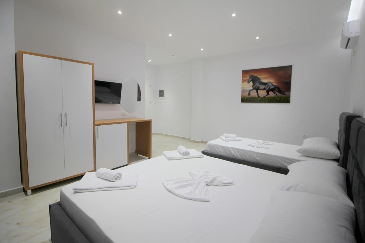 Moonshine Hotel كساميل المظهر الخارجي الصورة