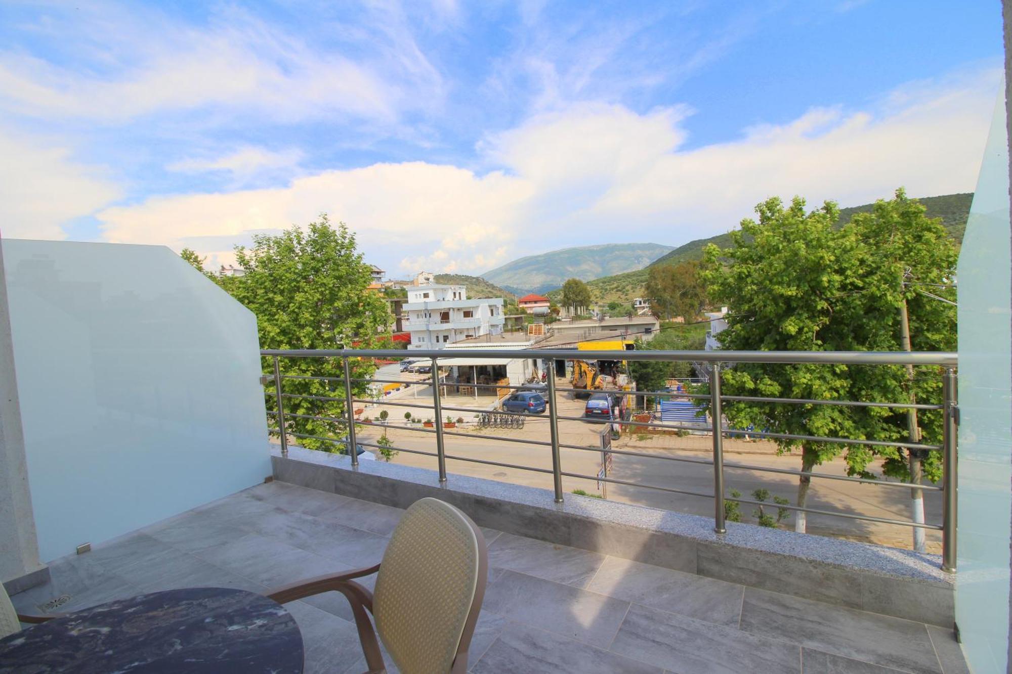 Moonshine Hotel كساميل المظهر الخارجي الصورة