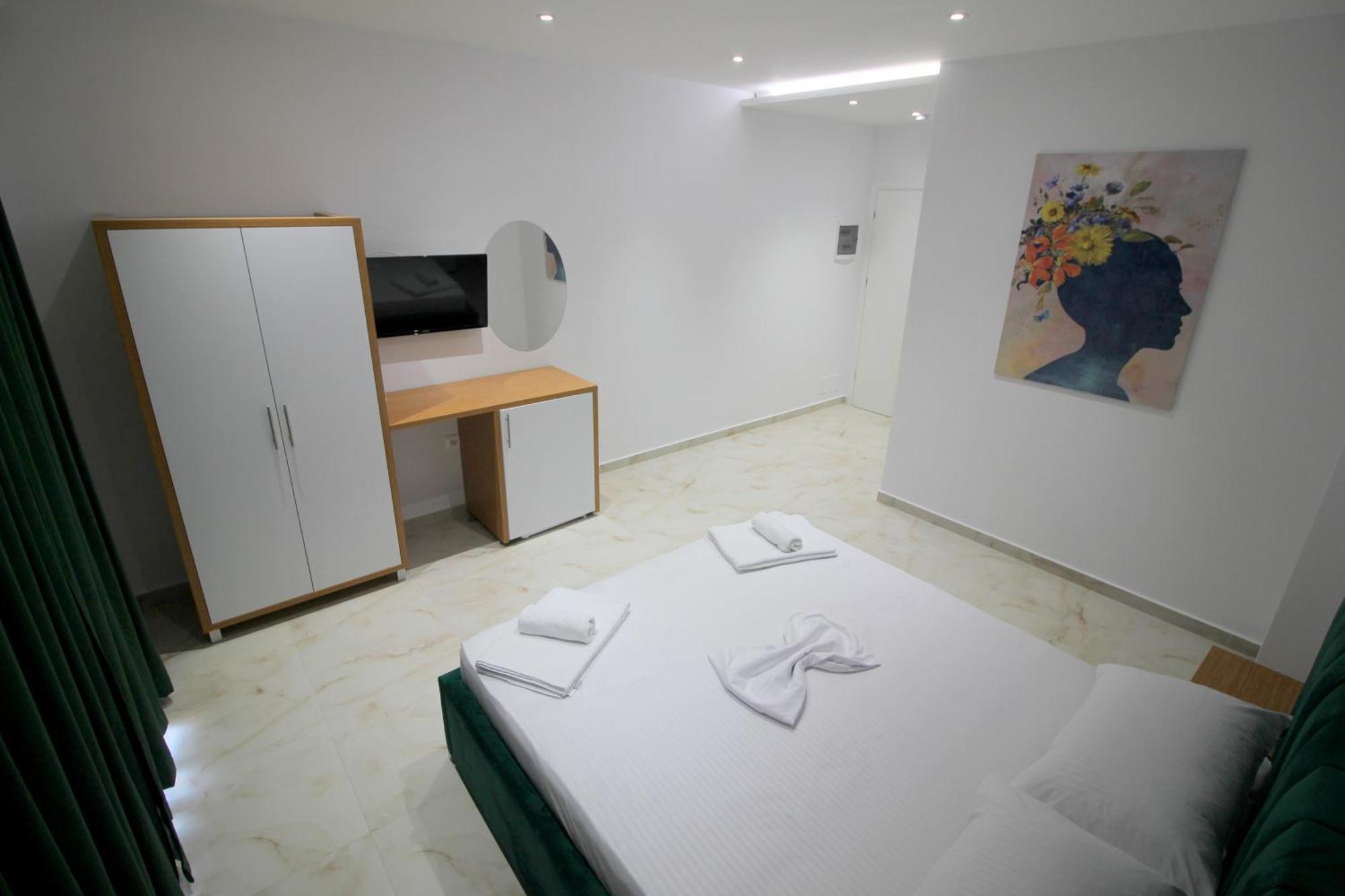 Moonshine Hotel كساميل المظهر الخارجي الصورة