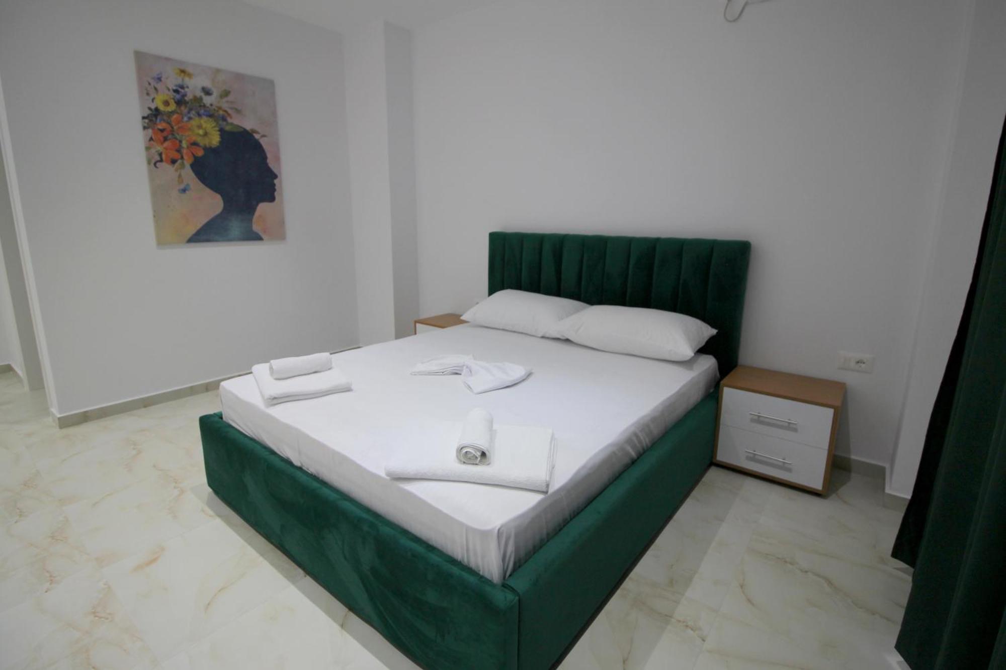 Moonshine Hotel كساميل المظهر الخارجي الصورة
