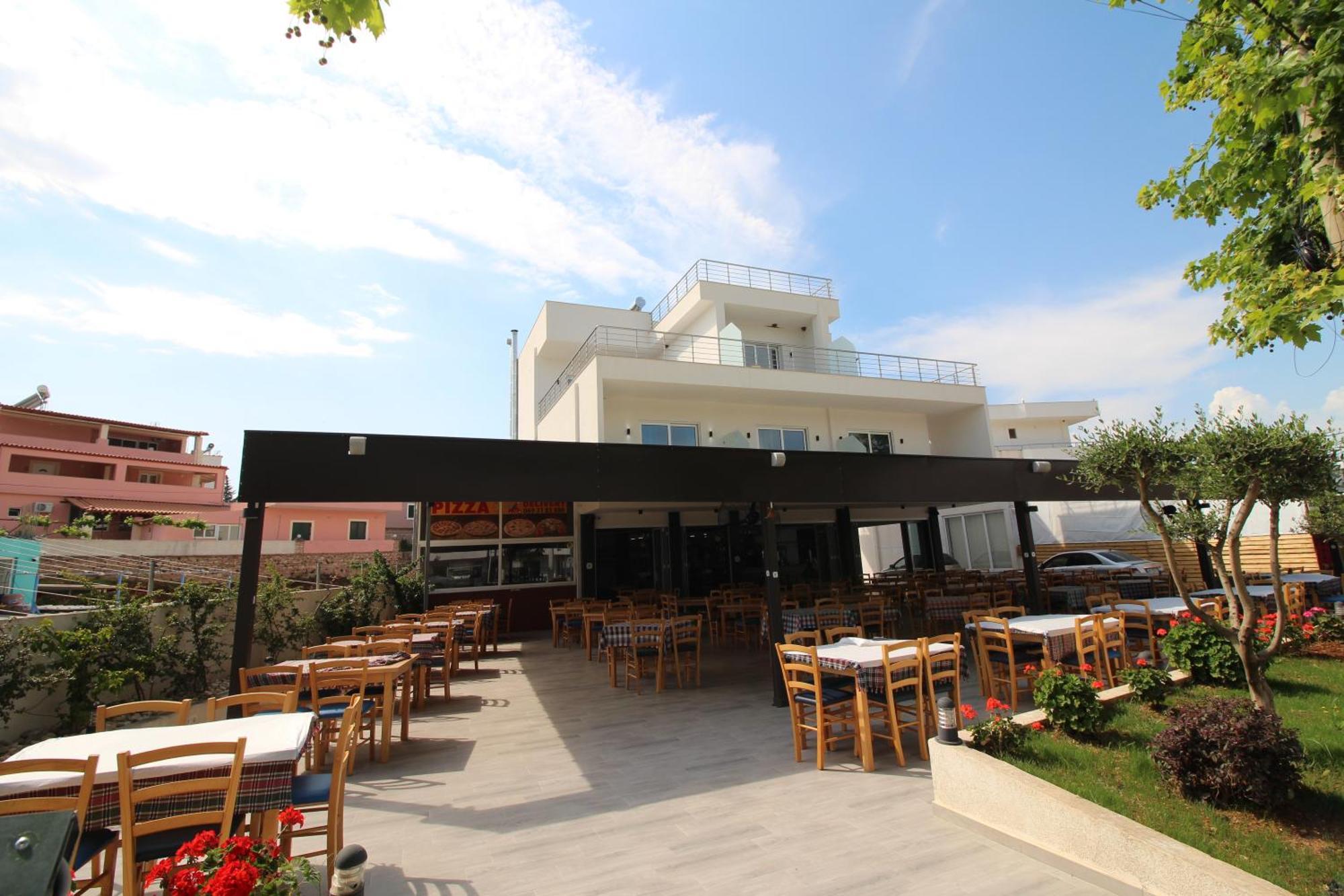 Moonshine Hotel كساميل المظهر الخارجي الصورة
