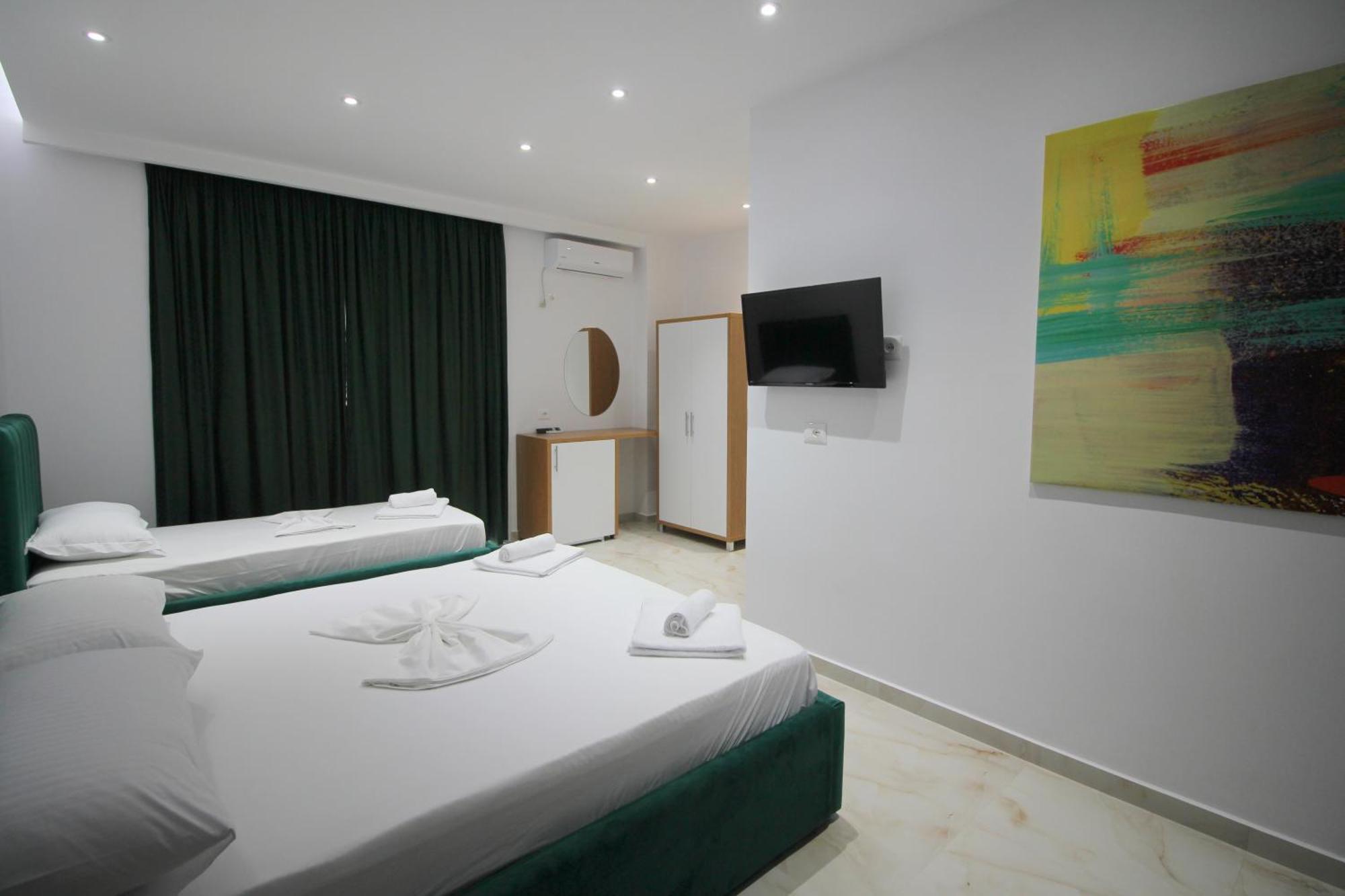 Moonshine Hotel كساميل المظهر الخارجي الصورة